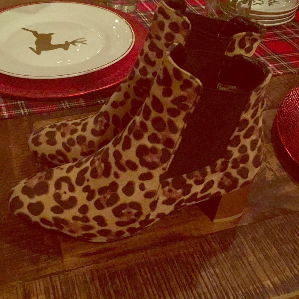 Brand new boots just got in Mail and too small:(